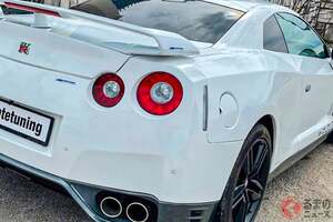 “軽自動車”よりも安い！ 日産「“ニセ”GT-R」登場!? “格安の140万円”＆なんか「小さいボディ」採用！ 2.5L「V6」×MT搭載の「R35!?」独国サイトに登場