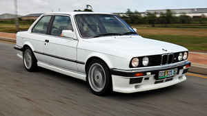 【クラシック オブ ザ デイ】7シリーズの直6エンジンを搭載した3シリーズのマッスルカー　BMW 333iって知ってますか？