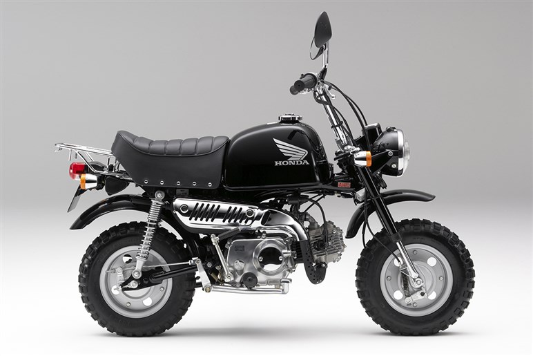 【制度は整ったが…】4月から普通自動車免許で125ccバイク解禁。でも今すぐ乗れないってどういうこと？