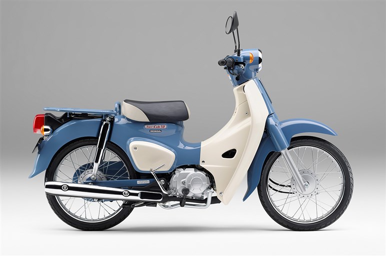 【制度は整ったが…】4月から普通自動車免許で125ccバイク解禁。でも今すぐ乗れないってどういうこと？
