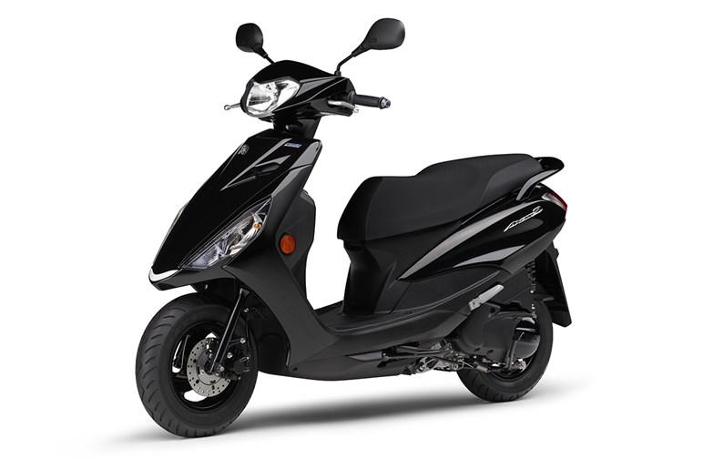 【制度は整ったが…】4月から普通自動車免許で125ccバイク解禁。でも今すぐ乗れないってどういうこと？
