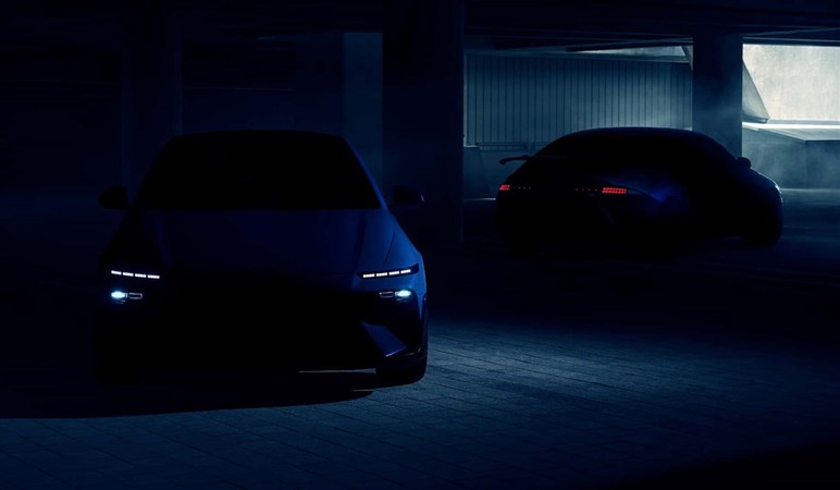 【日本で発売される？】7月登場のハイパワーセダン「IONIQ 6 N」。 驚異の加速と日本車にはないレトロモダンに注目