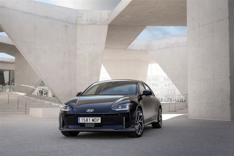 【日本で発売される？】7月登場のハイパワーセダン「IONIQ 6 N」。 驚異の加速と日本車にはないレトロモダンに注目