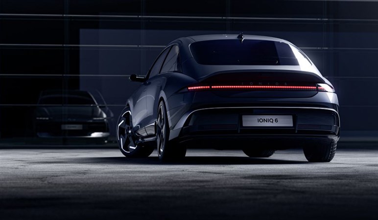 【日本で発売される？】7月登場のハイパワーセダン「IONIQ 6 N」。 驚異の加速と日本車にはないレトロモダンに注目