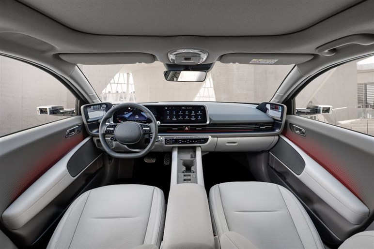 【日本で発売される？】7月登場のハイパワーセダン「IONIQ 6 N」。 驚異の加速と日本車にはないレトロモダンに注目