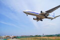 日本屈指の「旅客機撮影の聖地」8月に激変へ 「飛行機近ッ！…でも駐車場ねえ！トイレもねえ！」からどう変化？