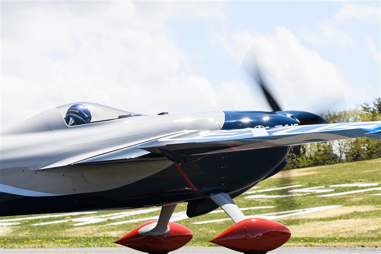 空から始まるレクサスの“もっといいクルマづくり”。第2戦を終え室屋義秀選手は連覇へ前進…最終戦大阪ラウンドの見どころは？