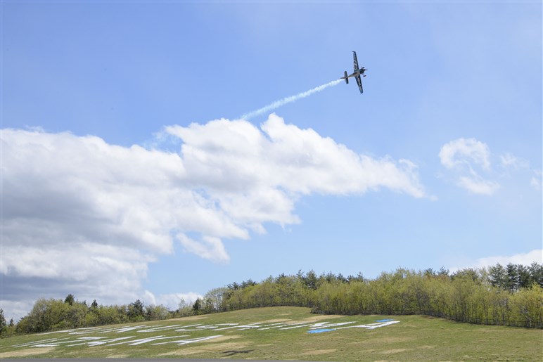 空から始まるレクサスの“もっといいクルマづくり”。第2戦を終え室屋義秀選手は連覇へ前進…最終戦大阪ラウンドの見どころは？