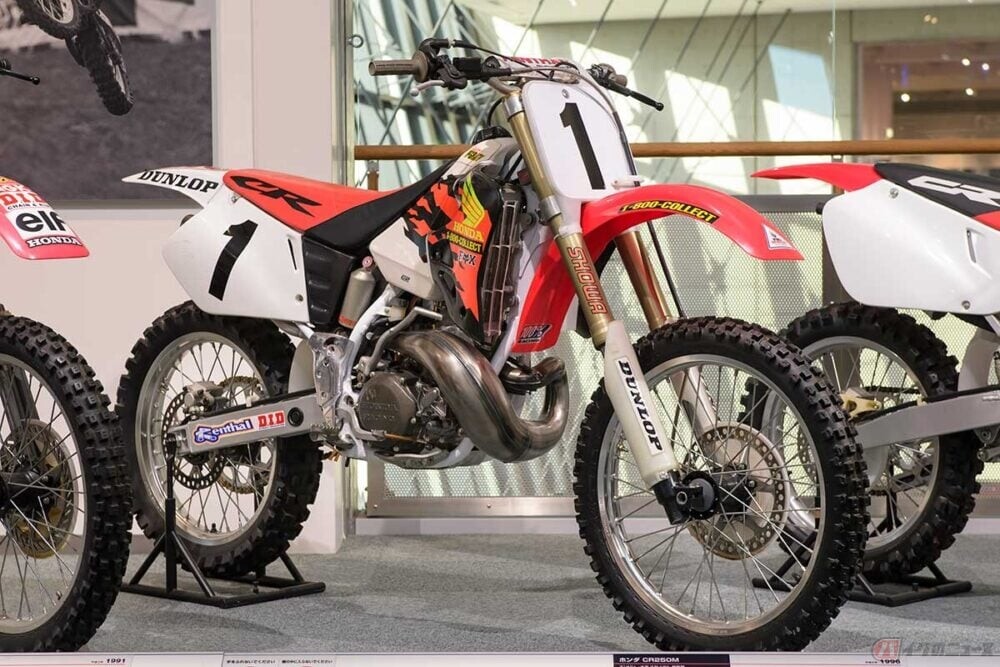 勝利のジャンプは「ナックナック」!!　ホンダ「CR250M」はマクグラス選手のスーパークロスマシンだ！