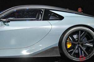 レクサス“新”「スーパーカー」初公開！ 超“高回転”型「V8」搭載？ 豪華なインテリアも明らかになった「レクサス スポーツコンセプト」どんなモデル？