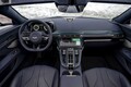 この車は時代を超えた魅力を持つジェームズ ボンドの映画そのものだ！新型「アストンマーティン ヴァンテージ ロードスター」