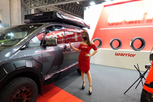 東京オートサロン2022】2年ぶりの熱気!カスタムカーを彩った美女 東京オートサロン2022】2年ぶりの熱気!カスタムカーを彩った美女