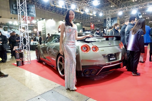 東京オートサロン2022】2年ぶりの熱気!カスタムカーを彩った美女 東京オートサロン2022】2年ぶりの熱気!カスタムカーを彩った美女