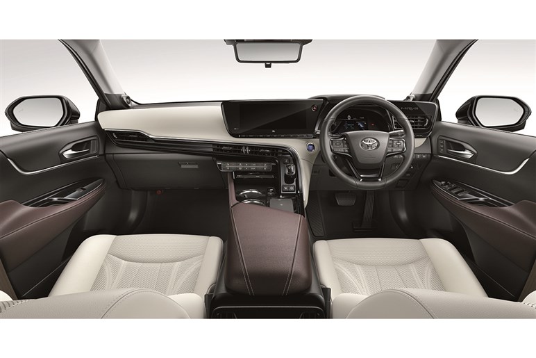 新型トヨタ ミライはクラウンHV並みの価格。来年はハンズオフできるモデルも発売