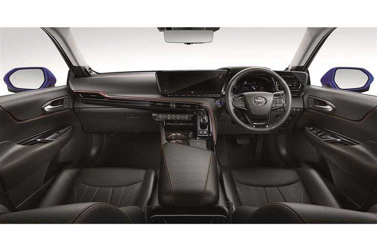 新型トヨタ ミライはクラウンHV並みの価格。来年はハンズオフできるモデルも発売