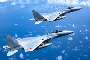 空自機が中国軍の「怪しいプロペラ機」を撮影！  鮮明な画像を防衛省が公開 沖縄を通り越して太平洋まで飛行
