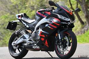 「レーシーなフルカウルバイク」だけど乗りやすい！ アプリリア「RS 457」はアグレッシブなのにライダーにやさしい走りが魅力的