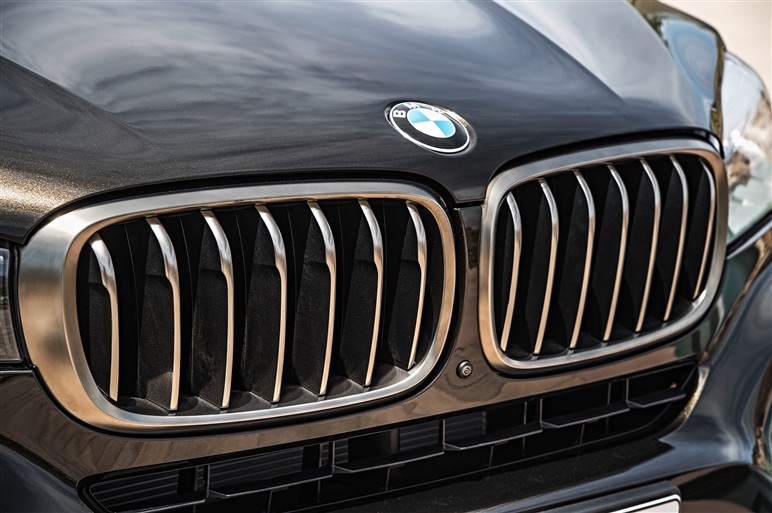 新型BMW X6、デザイン以上に魅せる走りの実力