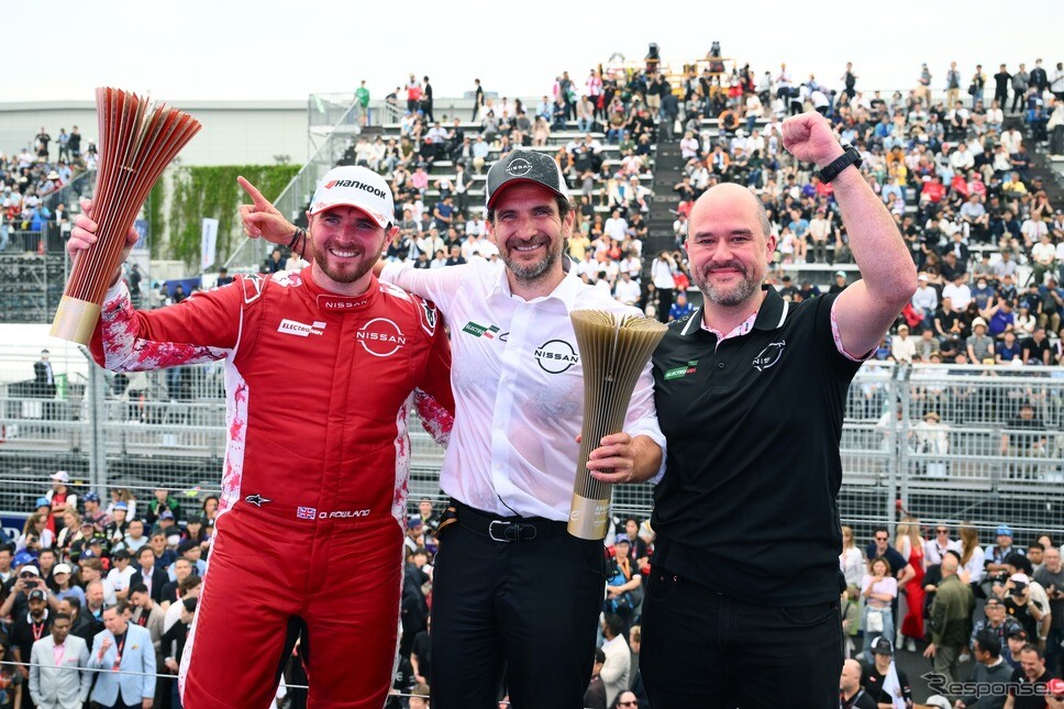 フォーミュラE 東京E-Prix第9戦、日産ローランドが優勝…ブースト残り12秒で逆転！