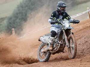 【トライアンフ】TF 250-E、エンデューロ競技初年度で15回の表彰台獲得！