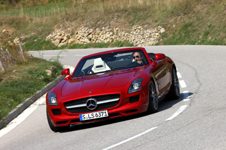 SLS AMG ロードスター、“世界最速”の実力