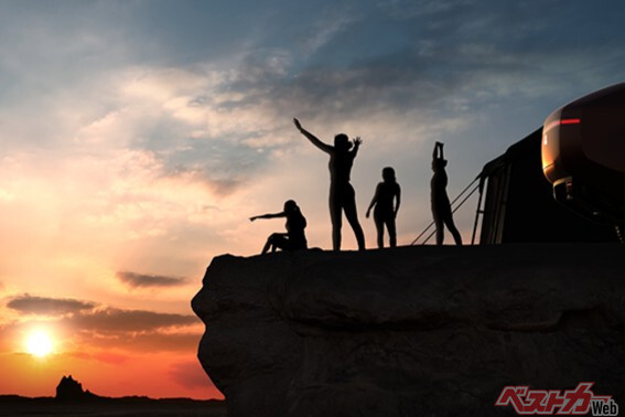 未来形「デリ丸。」に電動クロスオーバーSUV!?　ラリーで活躍した名車も展示！　三菱の「FOREVER ADVENTURE」にココロ打たれる!!