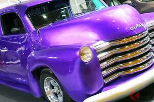 日産「キューブ」の超レトロ仕様!? まるで「アメ車」なド迫力モデルに大注目！ ワイド化＆“超絶カスタム”で完成させた「Z12 Cu-Ba」コンセプトとは！