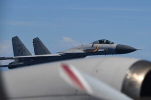 「傍若無人な中国戦闘機だな！」じつは自衛隊側が仕掛けている場合も 空自偵察機は海の上で何してた？
