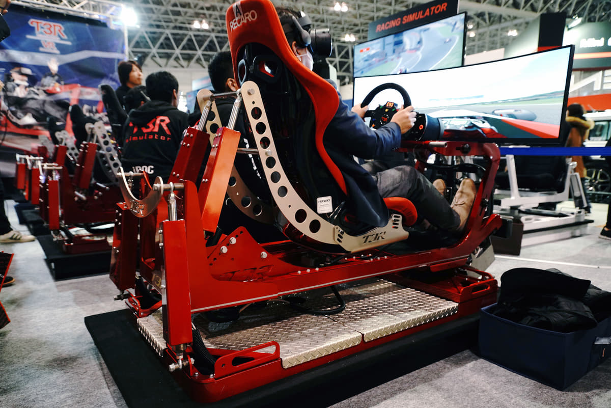 恐怖すら感じるリアルな挙動 最新のvrドライビングシミュレーターに迫る Auto Messe Web 自動車情報サイト 新車 中古車 Carview