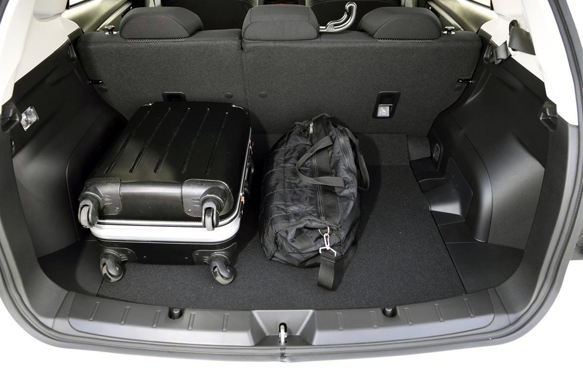 年末こそ 脱 汚クルマ 片付けられない 車内 をスッキリさせる 収納術 ５つ Web Cartop 自動車情報サイト 新車 中古車 Carview