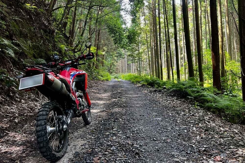 年間約60万人が訪れる町!?　人気の「益子焼」を求めて買い物林道ツーリング　装備しておきたい保護パーツとは