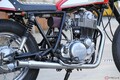 あれ、シート下にバッテリーが無い!? シート周りをスカッとカスタム！ 「バッテリーレス」とは？