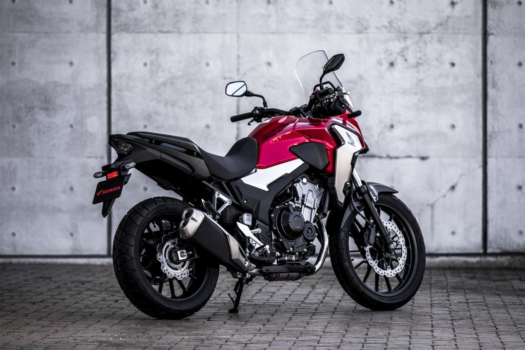 実走燃費28 6km L ホンダ 400xは 何から何までちょうどいい そんなバイクである Motorfan 自動車情報サイト 新車 中古車 Carview
