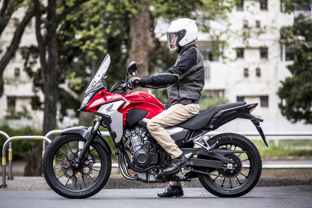 実走燃費28 6km L ホンダ 400xは 何から何までちょうどいい そんなバイクである Motorfan の写真 12ページ目 自動車情報サイト 新車 中古車 Carview