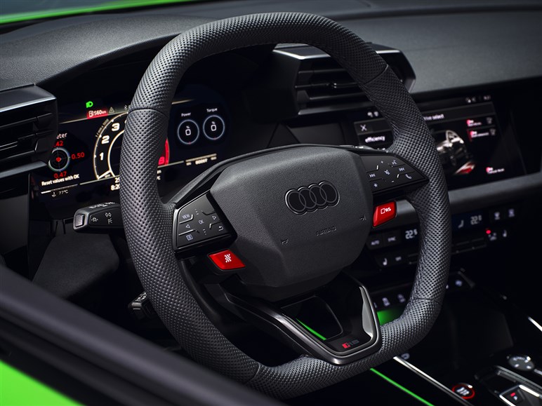 【ニュル最速を記録】新型アウディ「RS3」がドイツで発表。何が変わった？