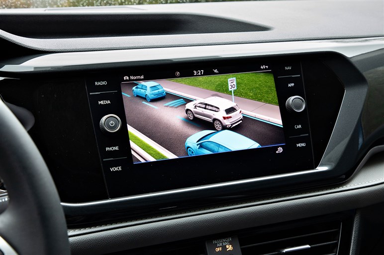 【日本でも売れそう】フォルクスワーゲンの中型SUV「タオス」がイケてる｜写真でチェック