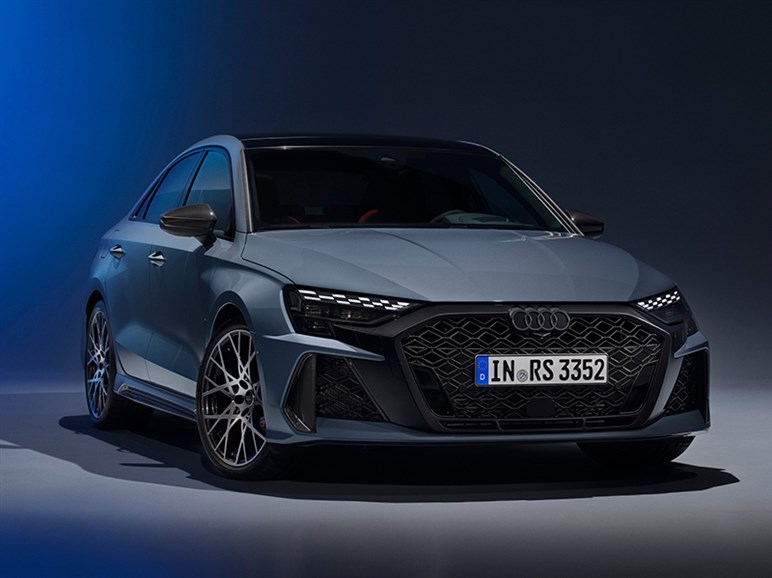 【ニュル最速を記録】新型アウディ「RS3」がドイツで発表。何が変わった？