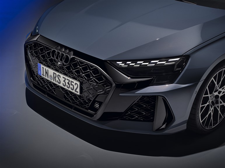 【ニュル最速を記録】新型アウディ「RS3」がドイツで発表。何が変わった？