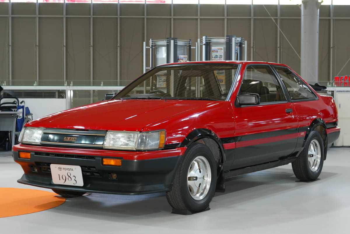 ノーマルだとドリフトできなかった クルマ好き永遠のアイドル Ae86 が今なお人気の理由とは Auto Messe Web 自動車情報サイト 新車 中古車 Carview