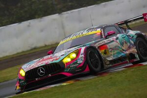 《GT300決勝あと読み》タイトル争いはARTA優勢も、劣勢のなかの好走で土俵際で踏みとどまったグッドスマイル 初音ミク AMG