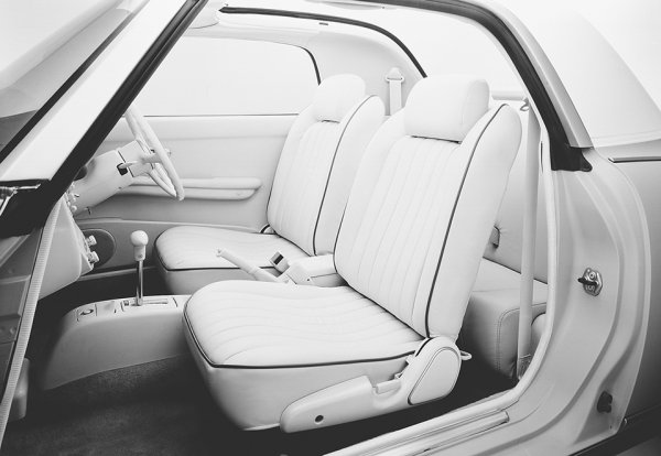 右京カー で話題の日産フィガロは中古でいくら ベストカーweb 自動車情報サイト 新車 中古車 Carview