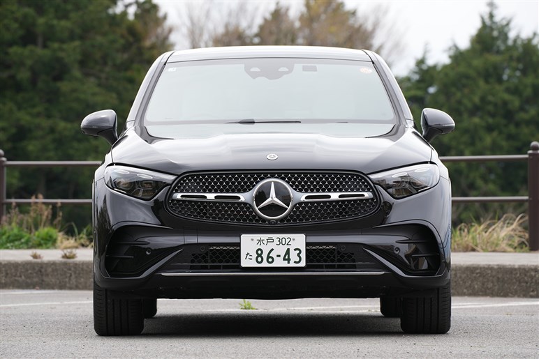 【安くなりました】メルセデス・ベンツの売れ線SUV「GLC」に“シンプル装備仕様”追加　アリかナシか