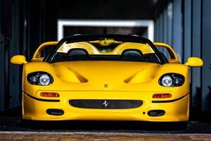 フェラーリ「F50」歴代最高価格となる13億円超で落札！元オーナーは有名ファッションデザイナー