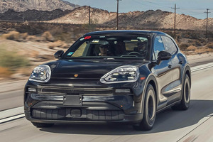 航続600km超、10分で300km。ポルシェ新型「カイエン・エレクトリック」、革新の800V技術が示す“圧倒的実力”