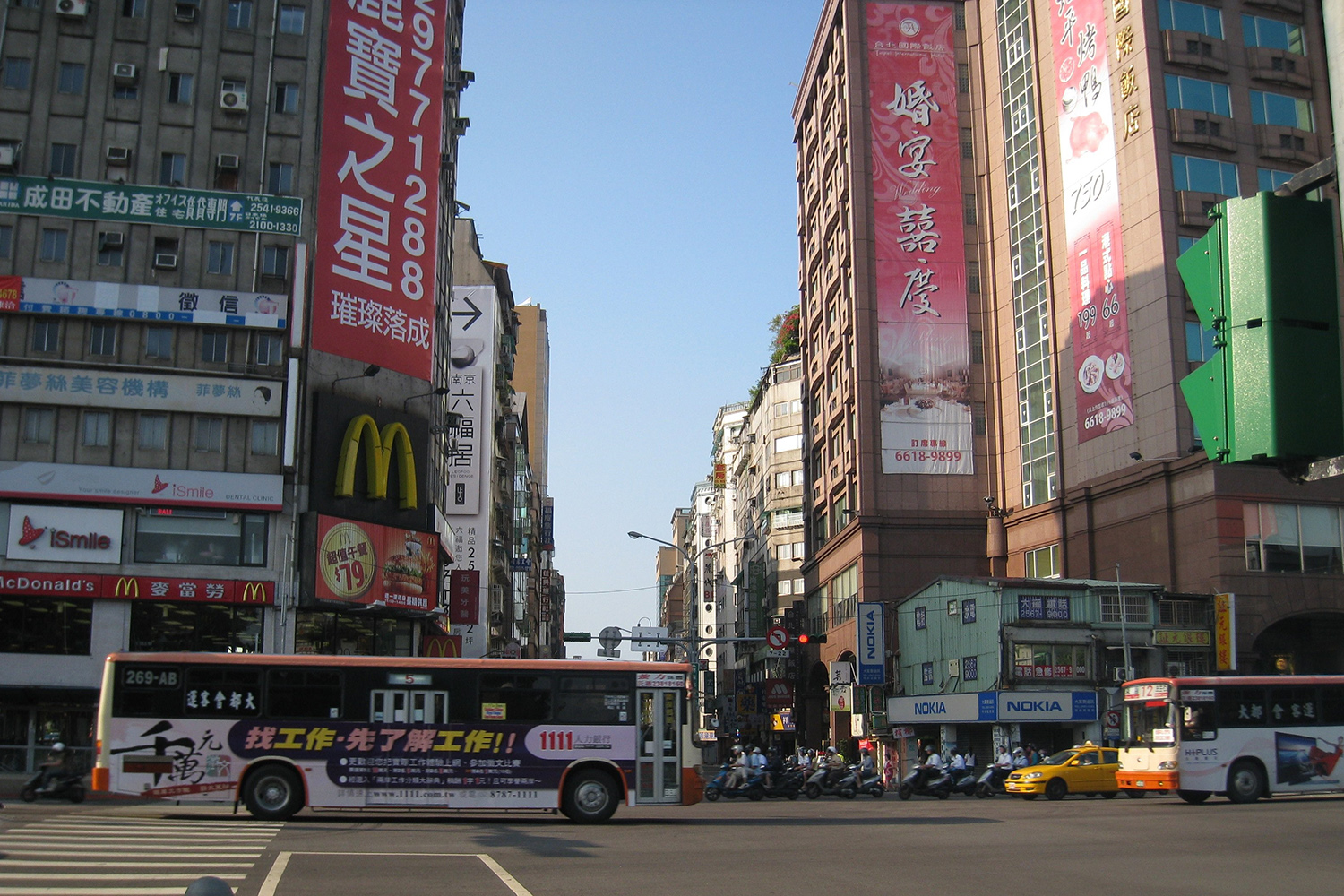 韓国やタイやアメリカ同様「台湾」でもBEVバスが当たり前のよう