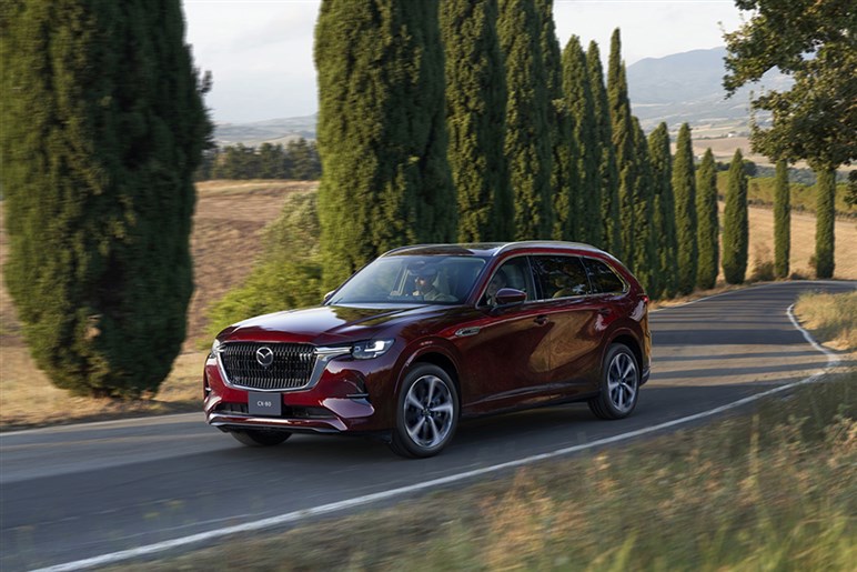 登場からもうすぐ1年、マツダの最上級SUV「CX-80」の現状は？ ライバルにない魅力も多数あるが販売苦戦が続く…