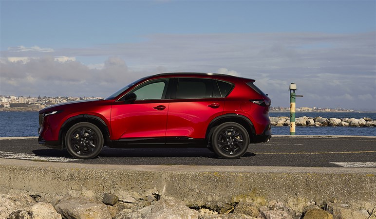新型「CX-5」発表でディーゼルを買うなら「今しかない」と販売店が断言。納期は最短2ヶ月だが今後伸びる可能性も