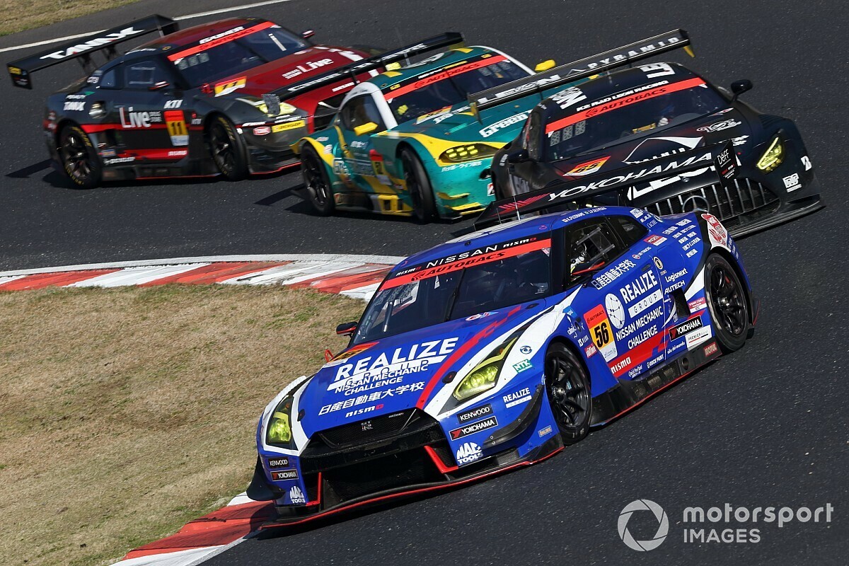 スーパーGT第1戦岡山決勝：SCで大混乱となったピットワーク。GT300は前年覇者のリアライズ日産自動車大学校GT-Rが逆転優勝