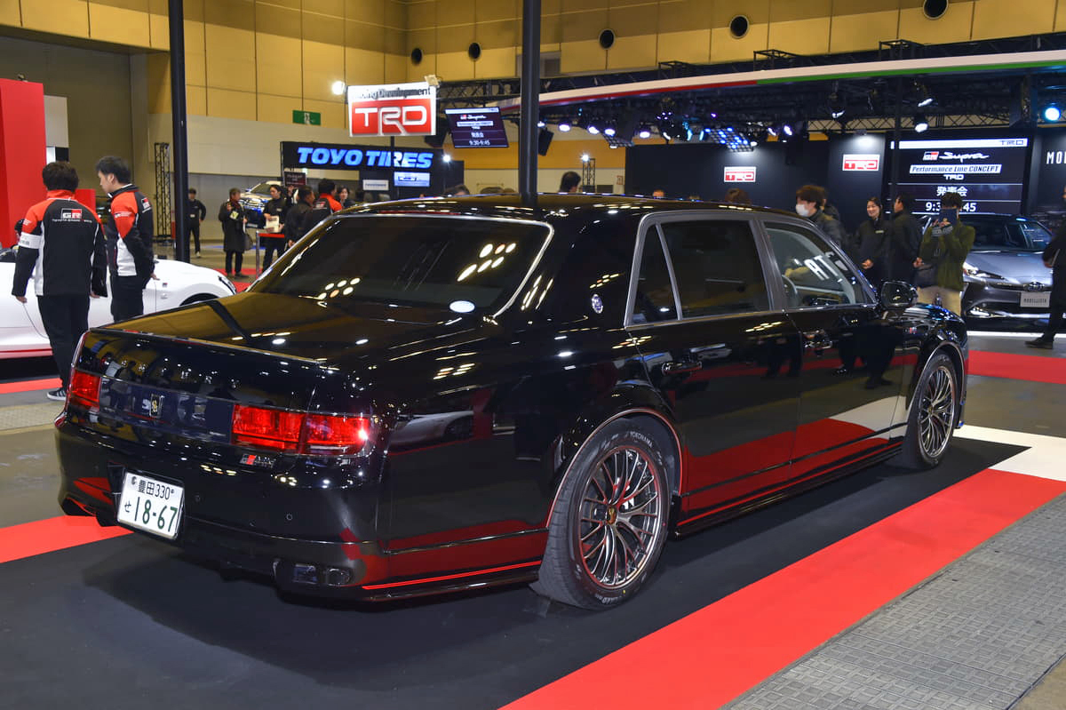 これぞ禁断のカスタム 皇室も乗る 超vip専用車 トヨタ センチュリーを変身させた衝撃の４台 Auto Messe Web 自動車情報サイト 新車 中古車 Carview
