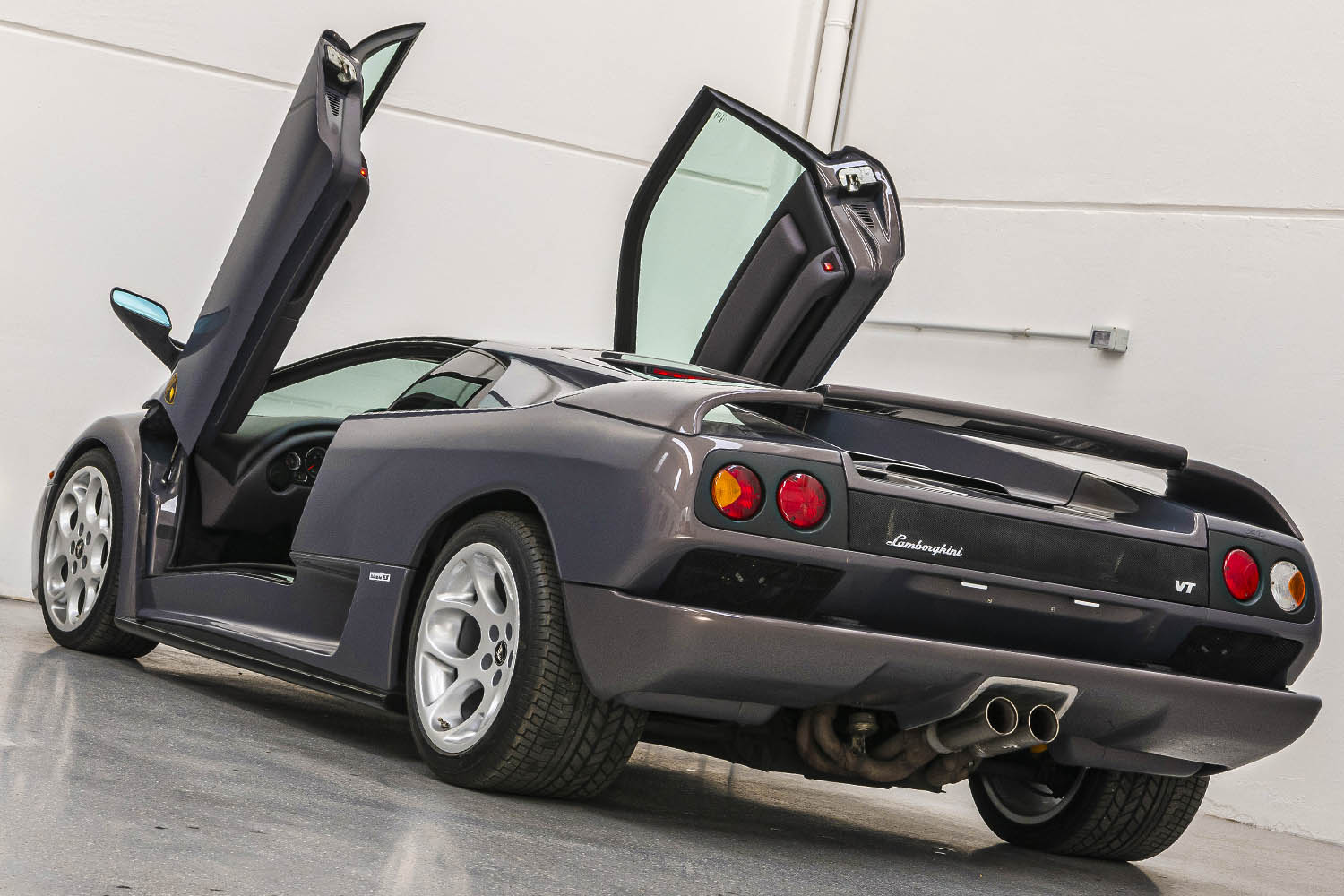 約4500万円のランボルギーニ ディアブロ のオーナーは元トヨタf1のパイロット オリヴィエ パニス だった Auto Messe Web 自動車情報サイト 新車 中古車 Carview